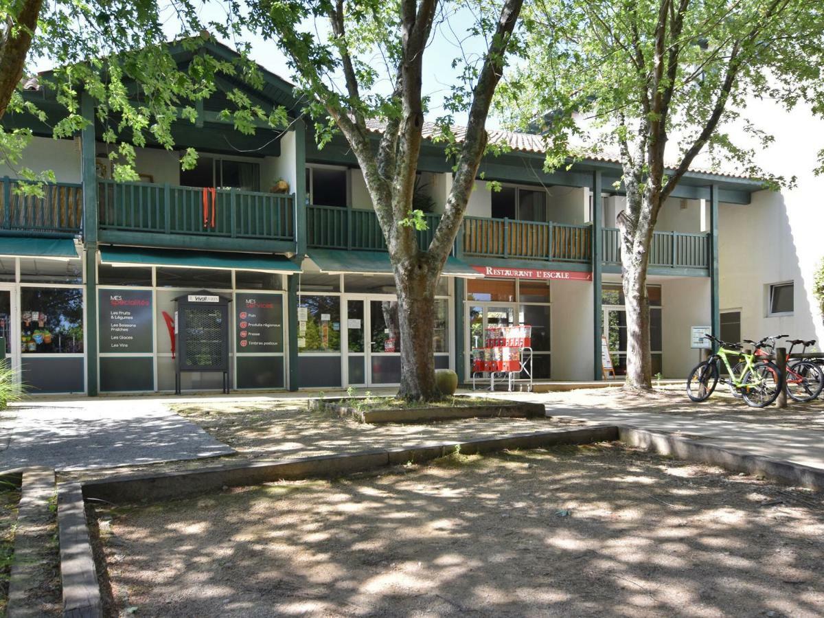 Beautiful Flat With Pool In Moliets Et Maa Apartment Bagian luar foto
